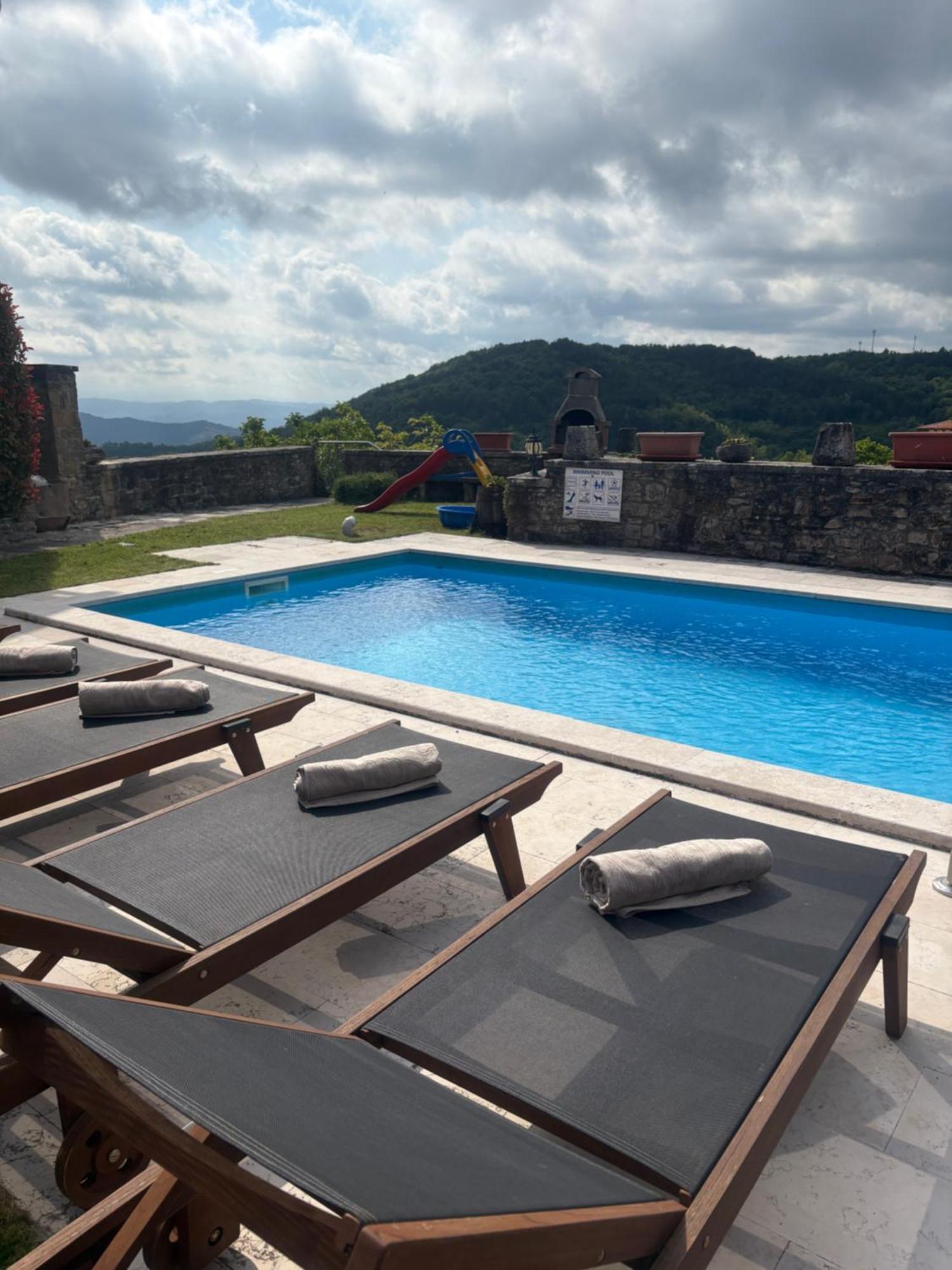 Villa Letizia Oprtalj Exterior foto