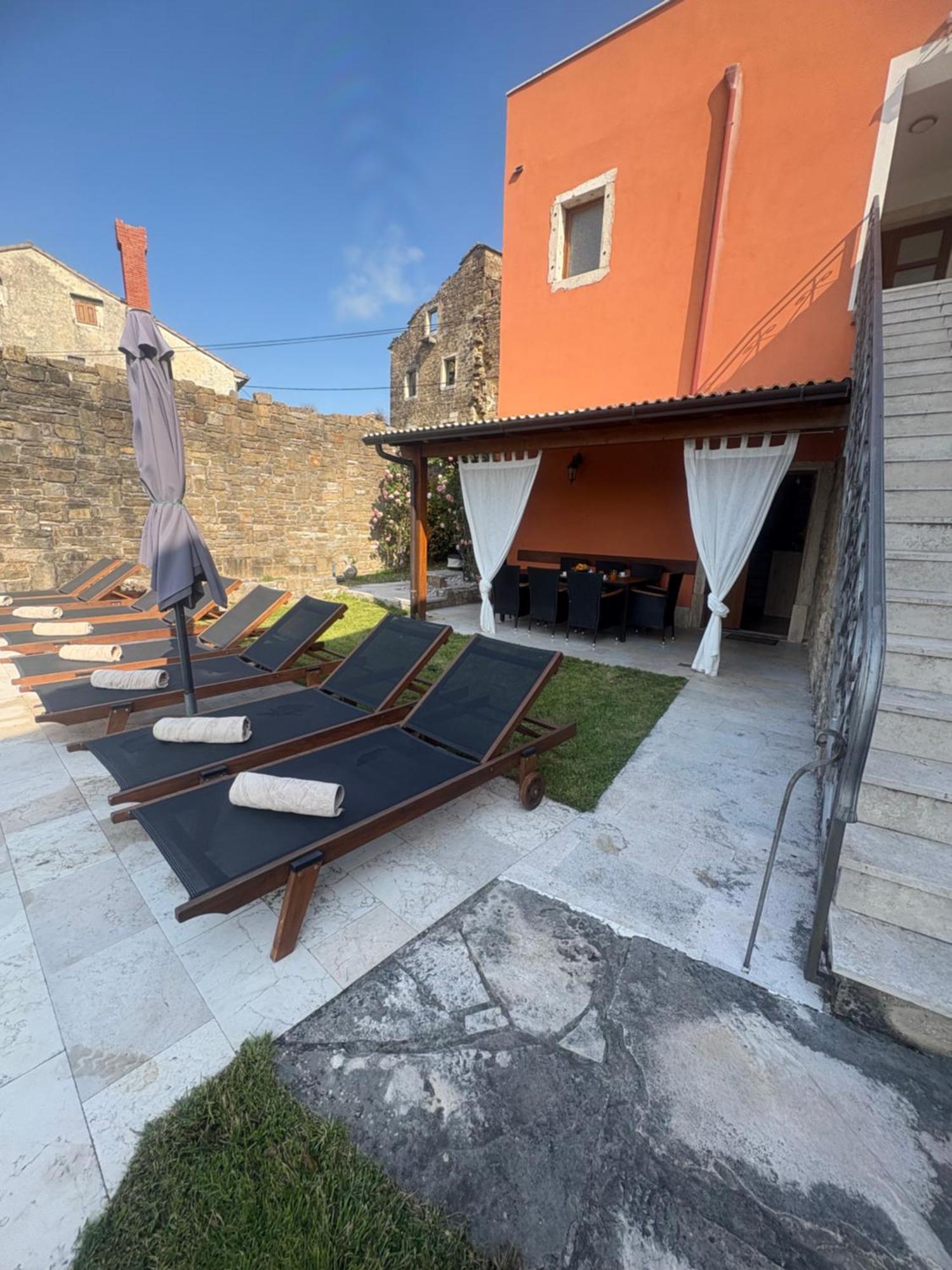 Villa Letizia Oprtalj Exterior foto