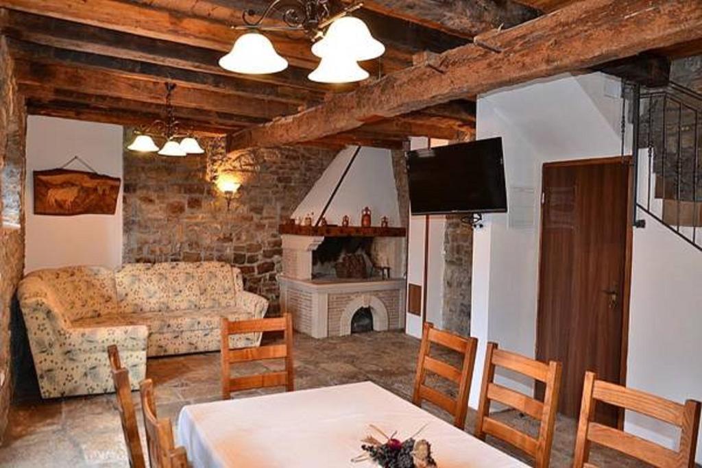 Villa Letizia Oprtalj Cameră foto